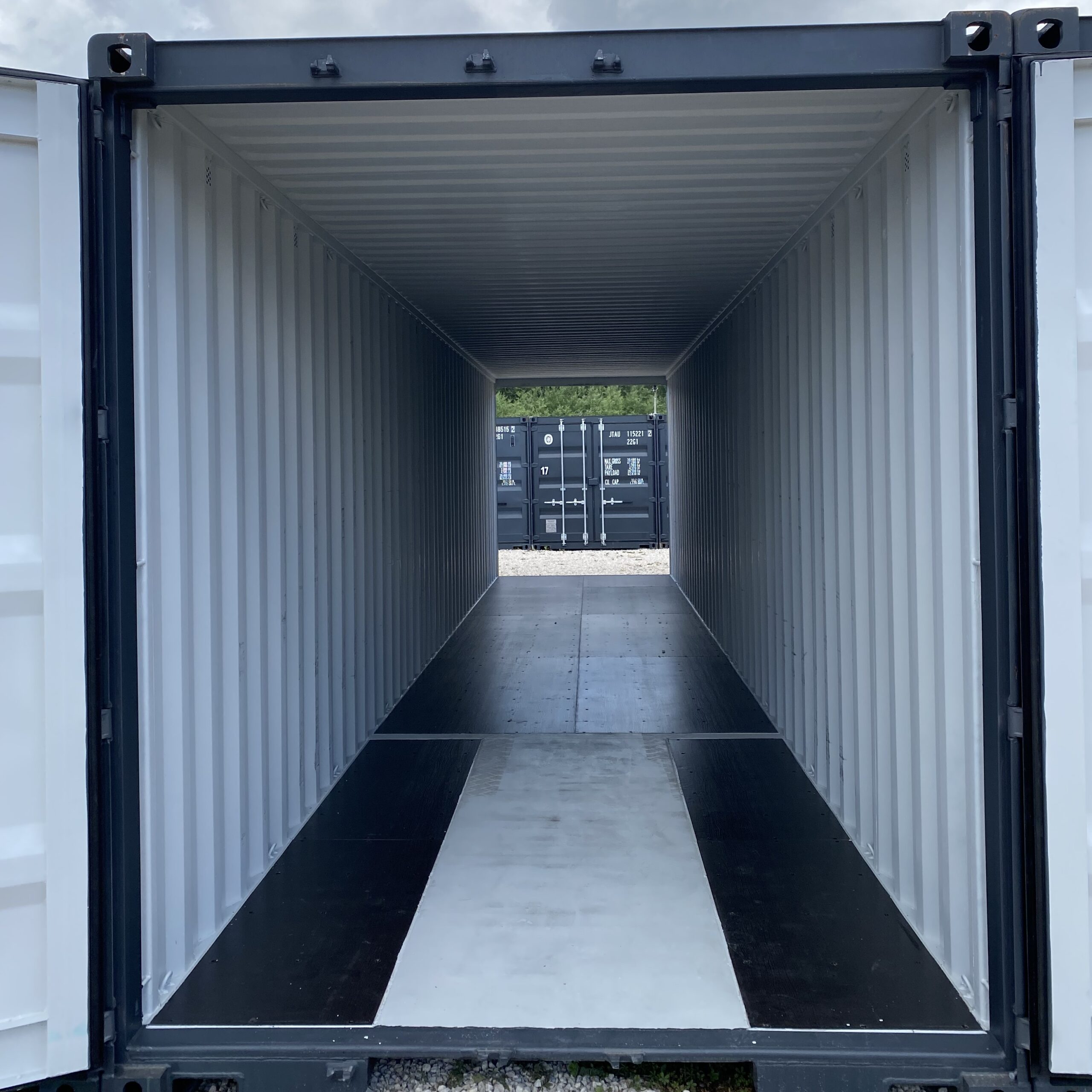 Box de stockage de 28m² à louer à Lamotte-Beuvron